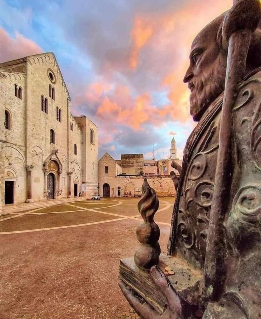 Villa La Follia Dell'Architetto Bari Exterior foto
